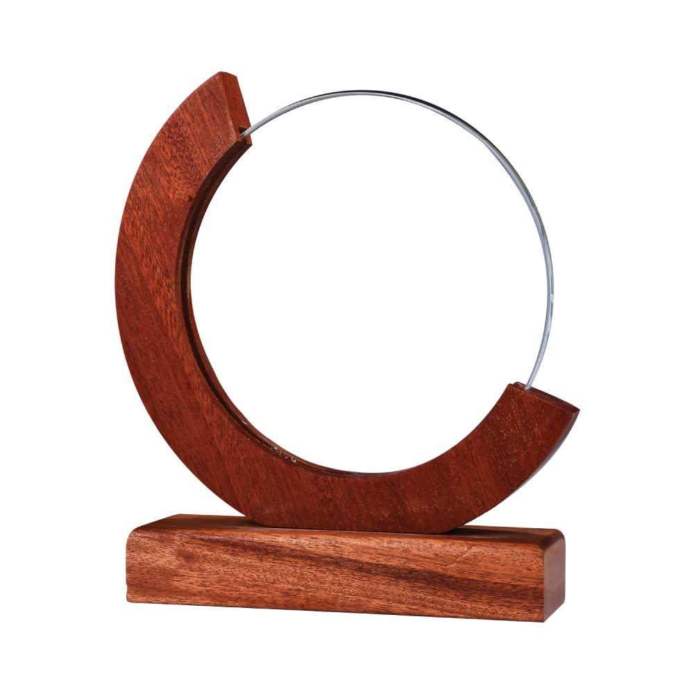 Reconocimiento redondo de cristal con media luna de madera